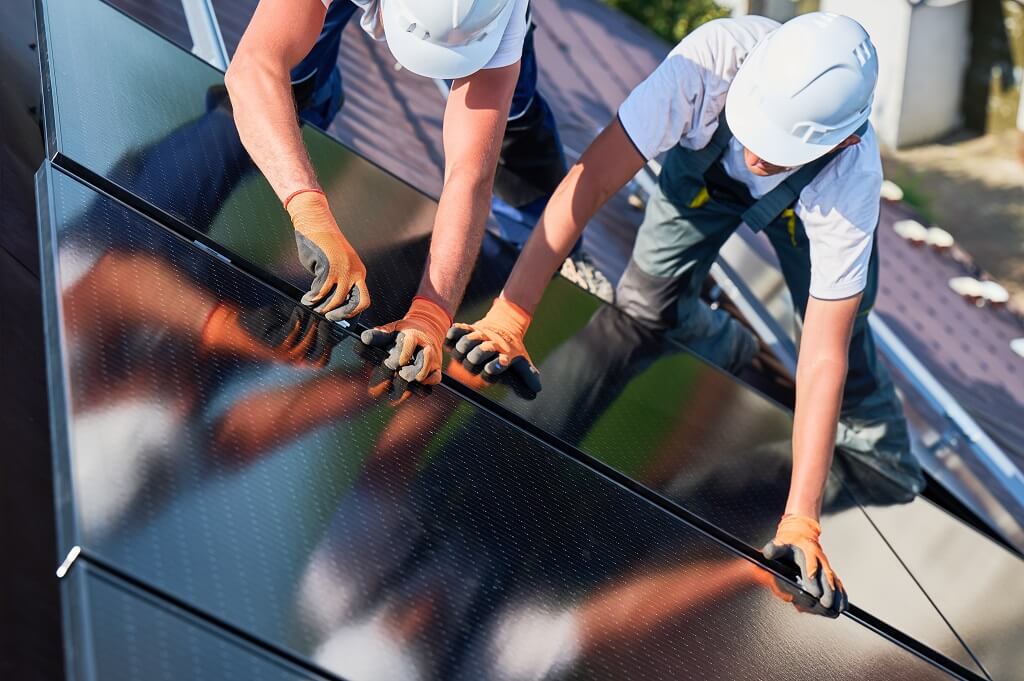 Ugradnja solarnih panela na krov